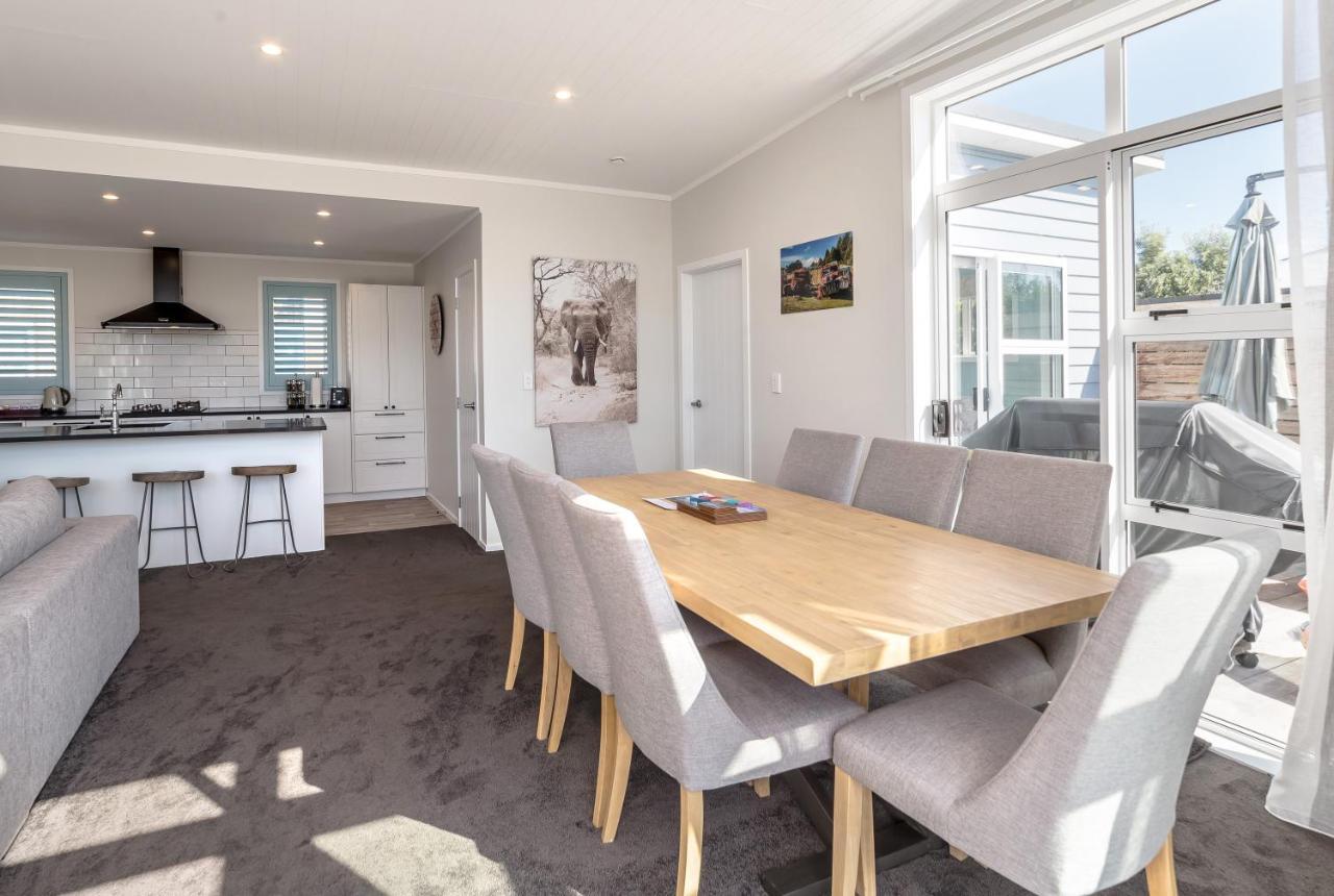 Blue Bungalow Martinborough Esterno foto